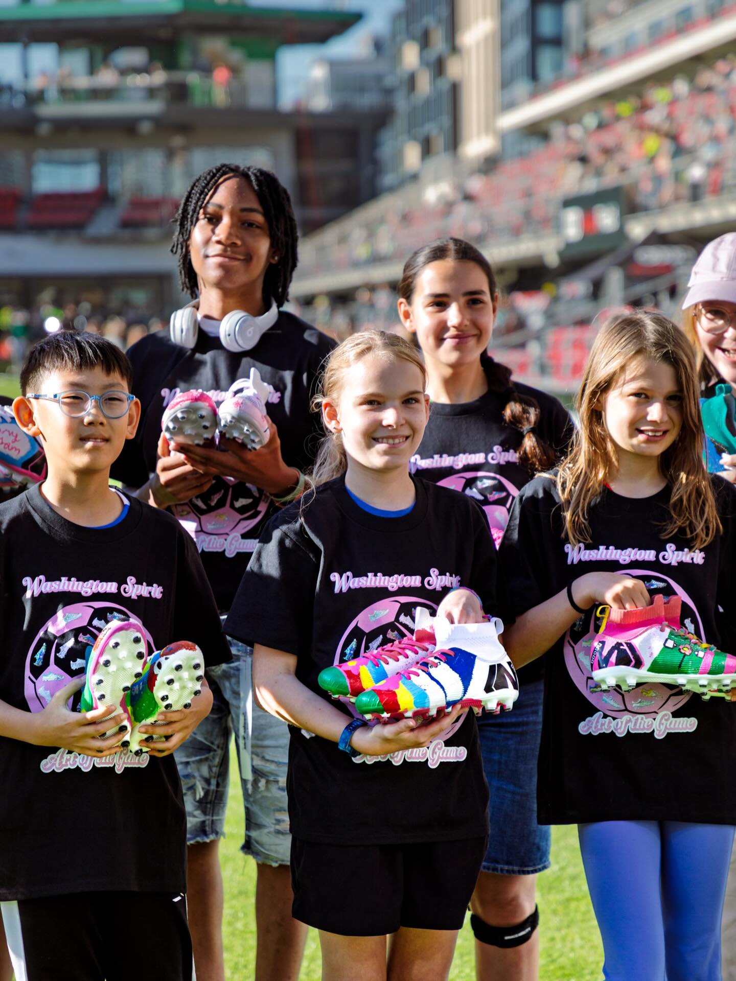 Creativity meets community ✨

The Blossom Kicks for Kids program, presented by Events DC in partnership with the @cherryblossfest brought together 25 student artists from across DC for a hands-on workshop at @audifield 

With guidance from local artist Da